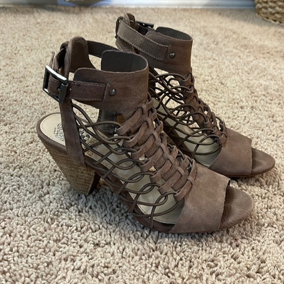 Women’s Vince Camuto Evel Caged Sandal size 6 - Picture 1 of 7